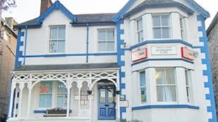 Archive Colwyn Bay Vets Now 310x174 1
